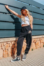Lade das Bild in den Galerie-Viewer, Meet me at the Rainbow Sweat Pants classic