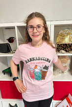 Lade das Bild in den Galerie-Viewer, Hannahccino Cat T-Shirt Pink
