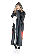 Lade das Bild in den Galerie-Viewer, 3 Uhr Nachts Hoodie Decke
